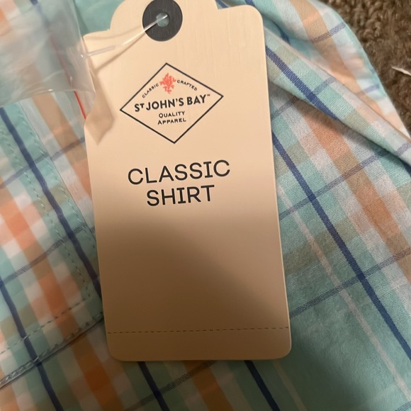 St. John’s Bay women’s button-down shirt - Picture 6 of 7